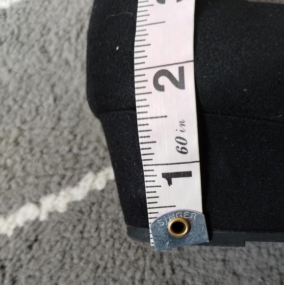 American Eagle Faux Suede Black Bow Wedges - Picture 13 of 14